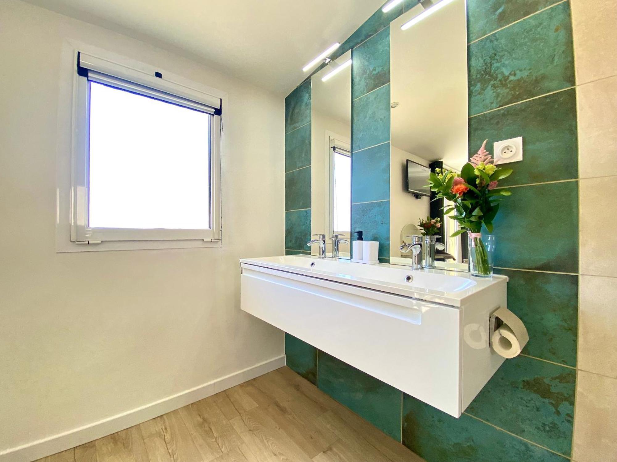 Luxury "Les Toits Du Soleil" - Magnifique Appartement Avec Terrasses Et Jacuzzi - Centre De Cannes - By Scls Locations Ngoại thất bức ảnh