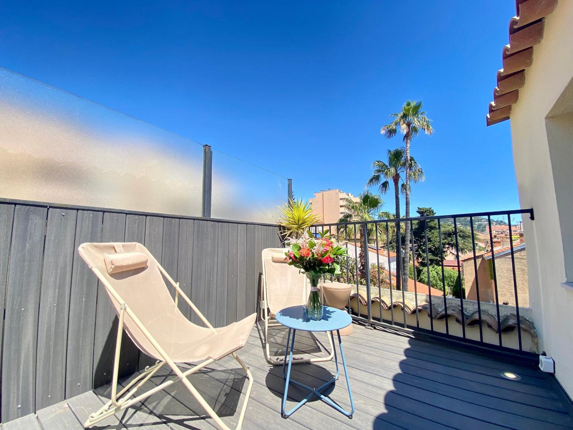 Luxury "Les Toits Du Soleil" - Magnifique Appartement Avec Terrasses Et Jacuzzi - Centre De Cannes - By Scls Locations Ngoại thất bức ảnh
