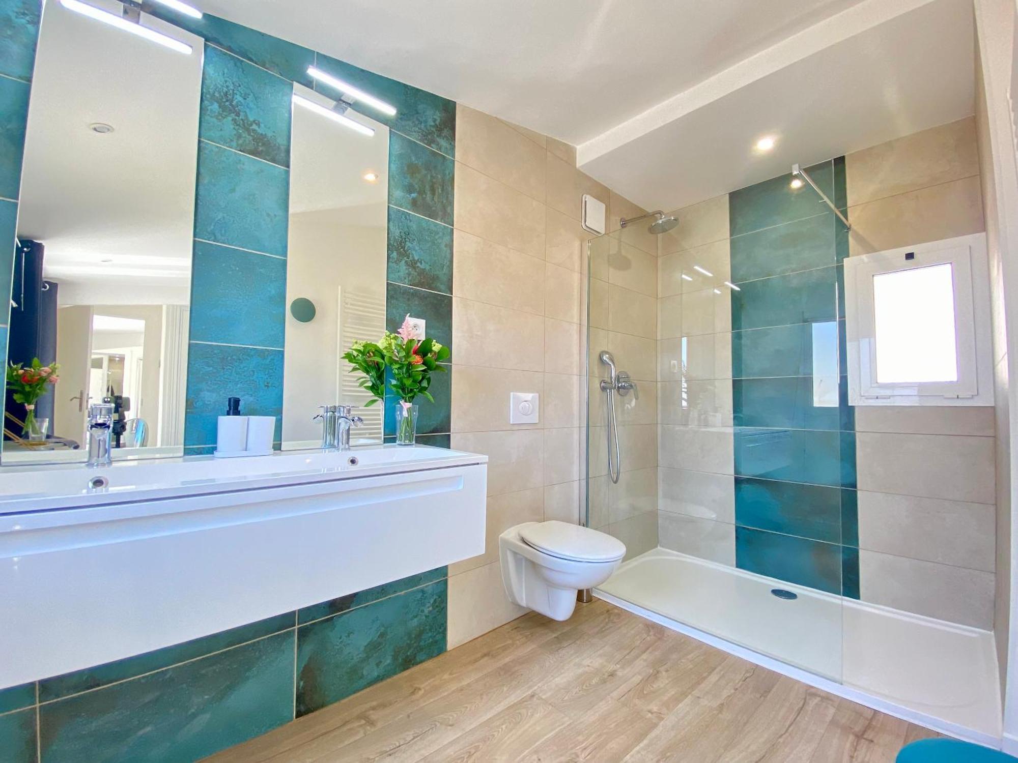 Luxury "Les Toits Du Soleil" - Magnifique Appartement Avec Terrasses Et Jacuzzi - Centre De Cannes - By Scls Locations Ngoại thất bức ảnh